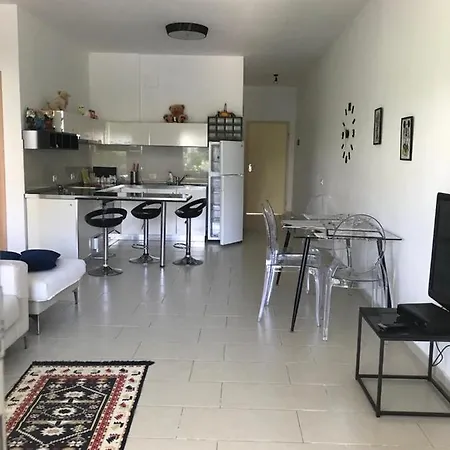 Garden Villa Lura *